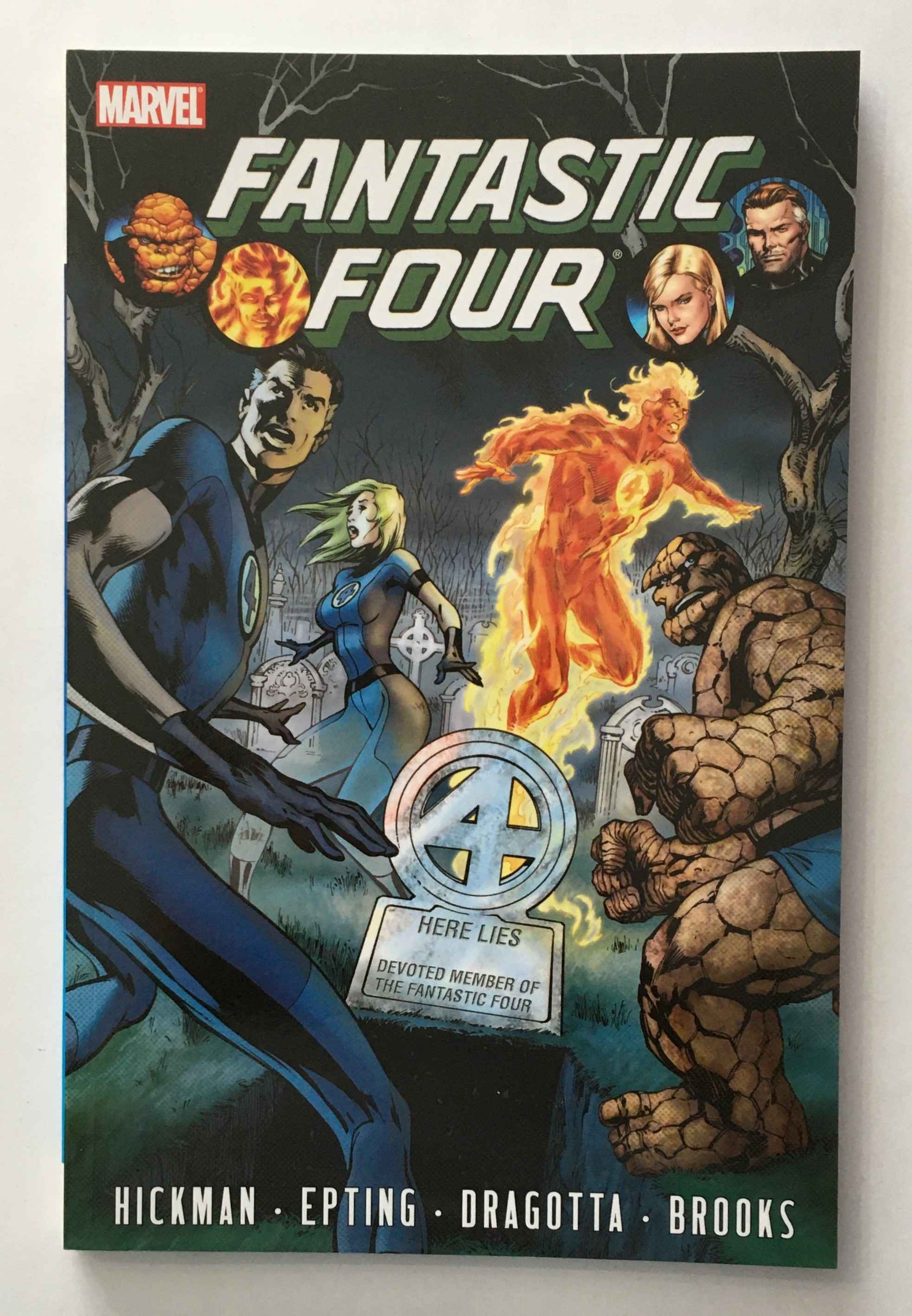Fantasti Four - Here Lies … , 583-588 - Graphic Novel - 2010/2011
